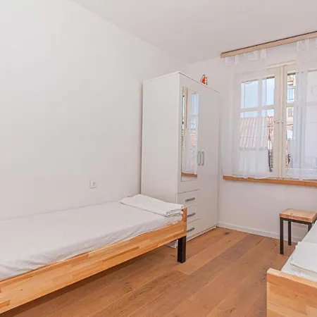 Appartement Mirta *